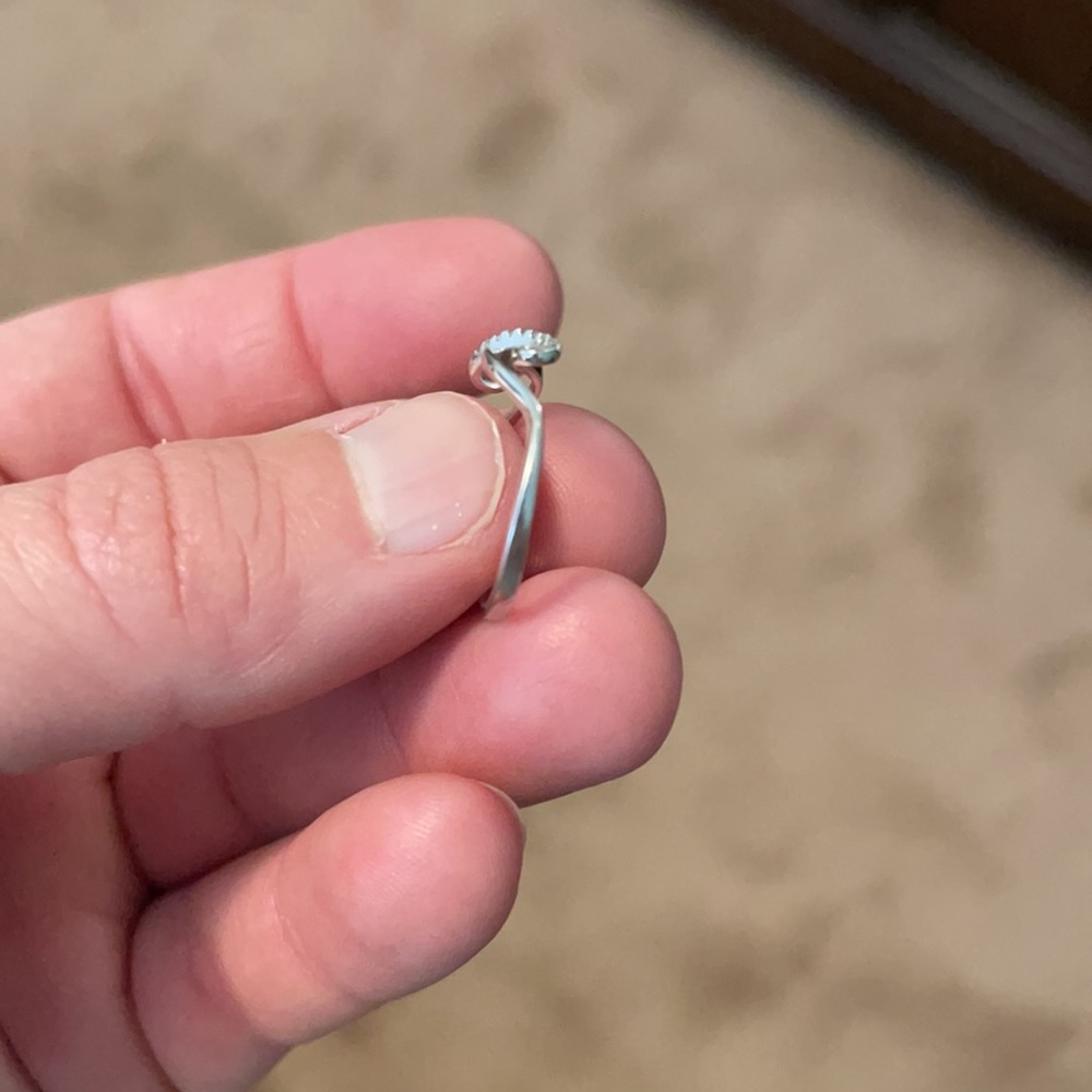 Cute infinity ring - Picture 3 of 3